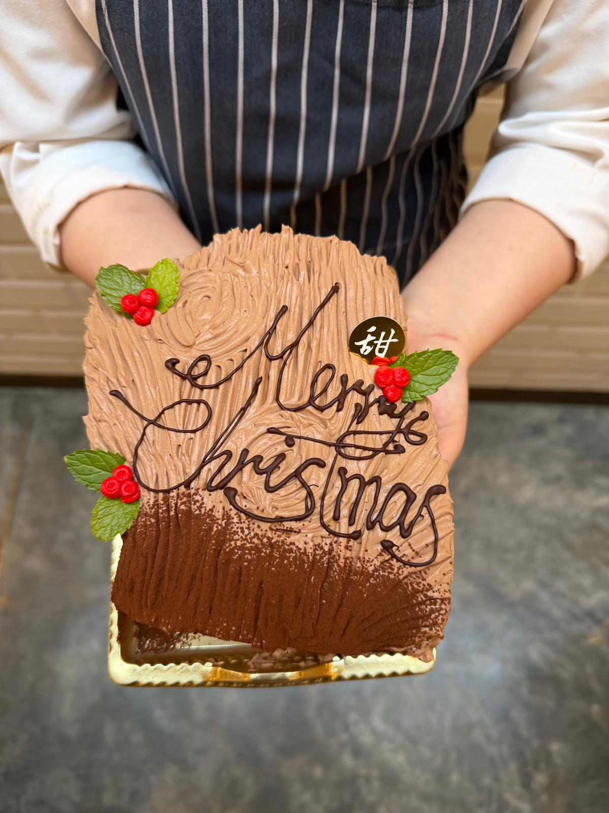 TIANN'S Christmas Chocolate Log Cake
